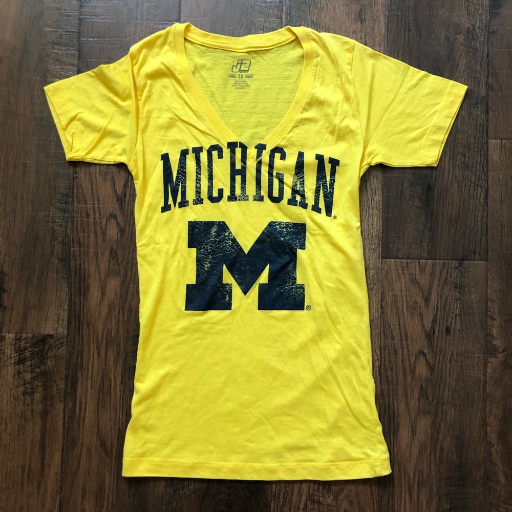 MICHIGAN yellow tee shirt